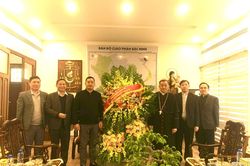 Công an Hà Nội chúc mừng giáng sinh Tòa Giám mục Bắc Ninh