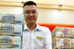 Lãi suất ngân hàng 22/12/2023: 'Ông lớn' thấp kỷ lục, cuối năm gửi tiền ở đâu?