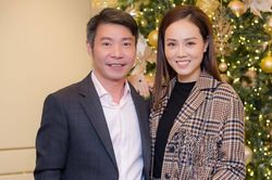Bà xã NSND Công Lý nghẹn ngào tiết lộ hay tự ti vì điều này