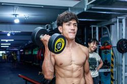 Nguyễn Trần Duy Nhất thắng võ sĩ có biệt danh 'Siêu chiến binh', sau trận phải thừa nhận khả năng chịu đòn của đối thủ
