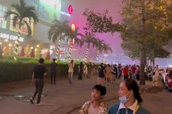 TP Hồ Chí Minh: Cháy Lotte Mart Quận 7, hàng trăm người tháo chạy