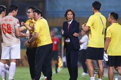 Từ Gong Oh Kyun đến Kiatisuk, HLV ngoại thất thế ở V-League