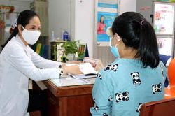 Đời buồn của những'bà mẹ trẻ con'