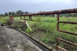 Công trình sân vận động 7 tỷ bỏ hoang khó tin ở thị xã Quảng Trị