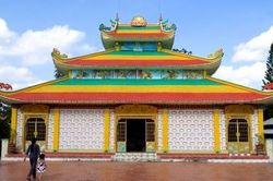 Độc đáo chùa ông Đạo