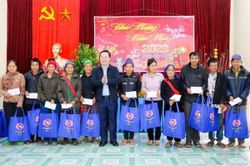 Nghệ An: Dành hơn 69 tỷ đồng tặng quà Tết cho các gia đình chính sách