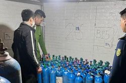 Triệt phá nhiều tụ điểm sang chiết bình 'khí cười'