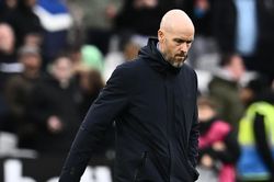 Ten Hag đáng trách hơn là đáng thương