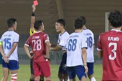 Bóng đá Việt Nam lại để lại ấn tượng cực xấu với màn ẩu đả khiến lực lượng an ninh phải vào cuộc, trọng tài rút 'mưa thẻ đỏ'