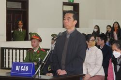 Cựu Thứ trưởng Tô Anh Dũng khóc xin hưởng khoan hồng