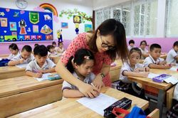 Hà Nội tăng hơn 40.413 cán bộ, giáo viên trong 10 năm qua