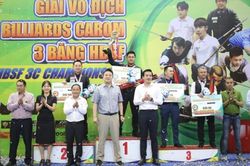 Vượt Quyết Chiến, Phương Vinh, nhà vô địch SEA Games nhận 'mưa' giải thưởng