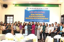 Đào tạo cán bộ hội phụ nữ đáp ứng yêu cầu mới