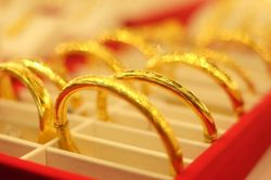 Tăng từng phút, giá vàng SJC sắp chạm 80 triệu đồng/lượng