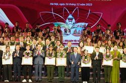 Tuyên dương 143 học sinh, sinh viên, thanh niên dân tộc thiểu số xuất sắc, tiêu biểu năm 2023
