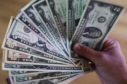 Bản tin tài chính sáng 27/12/2023: Giá vàng ở mức cao, dầu tăng, USD giảm