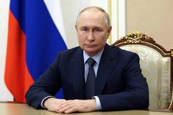 Truyền thông phương Tây bình luận về việc Nga gửi tín hiệu 'đóng băng' xung đột ở Ukraine