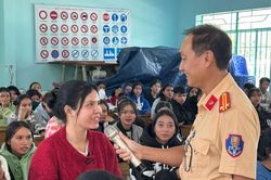 Đưa quy định pháp luật về ATGT đến với học sinh, sinh viên ở Khánh Hòa