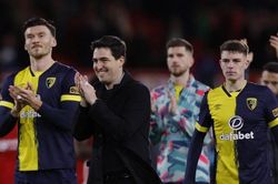 Bournemouth thăng hoa ở Ngoại hạng Anh: Dấu ấn Iraola