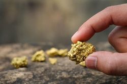 Chuyên gia nhận định xu hướng biến động và thời điểm giá vàng đạt đỉnh