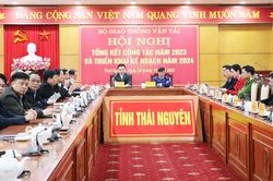 Phát huy cơ hội nổi trội, lợi thế cạnh tranh của từng ngành, lĩnh vực