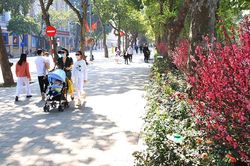 Miền Bắc nắng ấm về trưa và chiều, miền Trung gia tăng mưa