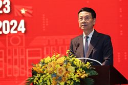 'Việc gì nhiều dữ liệu, văn bản, quy định hãy để AI làm'