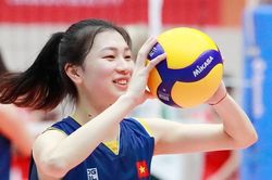 Tin nóng thể thao 29/12: Hoa khôi bóng chuyền liên tiếp đón tin mừng, VAR lại gây tranh cãi trong trận thua của Arsenal