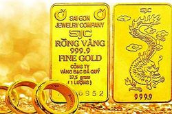 Vàng SJC 'nhảy múa' chóng mặt, giá thu vào còn 70,5 triệu đồng