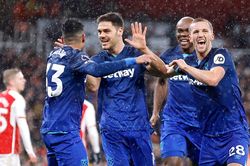 Arsenal bất ngờ gục ngã trước West Ham
