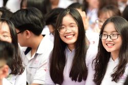 Đề thi học kỳ 1 lớp 10 môn Ngữ văn của trường THPT top đầu TP.HCM