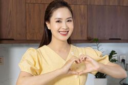 Hồng Diễm công bố tin vui, fan tràn vào gửi lời chúc mừng
