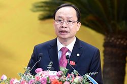 Khởi tố, khám nhà cựu Bí thư Thanh Hóa Trịnh Văn Chiến