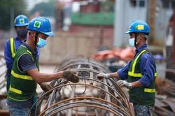 Giá thép hôm nay 30/12: Đồng loạt giảm nhẹ trên sàn giao dịch