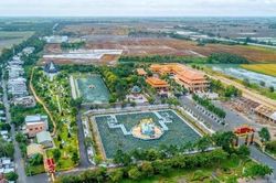 Rực rỡ sắc màu chùa Huỳnh Đạo