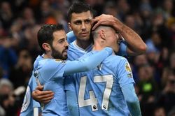 Man City thắng nhẹ đối thủ dưới cơ, cùng Aston Villa gây sức ép lên Liverpool trên đỉnh bảng