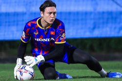 Văn Lâm không kịp bình phục chấn thương để dự ASIAN Cup 2023