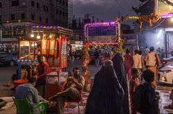 Taliban xoay xở cứu nền kinh tế