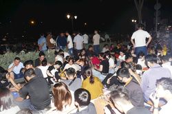Biển người vây kín trung tâm TP.HCM đêm giao thừa