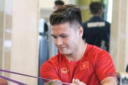Quang Hải lên tuyển Việt Nam trước ngày ăn hỏi