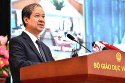 'Tiền' và 'con người' là 2 từ khóa quan trọng trong đổi mới giáo dục