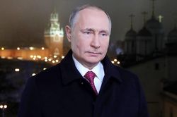 Tổng thống Nga Putin phát biểu trước người dân đêm giao thừa
