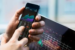KBSV nêu 4 yếu tố giúp chứng khoán có thể cán mốc 1.330 điểm trong 2024