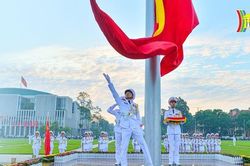 Thiêng liêng lễ thượng cờ ngày đầu năm mới 2024