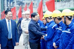 Thủ tướng Phạm Minh Chính thăm, kiểm tra hoạt động Công ty cổ phần Gang thép Cao Bằng