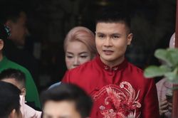 Quang Hải diện áo dài đỏ, đi siêu xe 10 tỷ đồng lên đường hỏi vợ