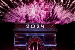 Năm mới 2024 gõ cửa châu Âu