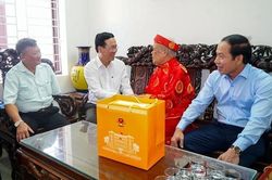 Chủ tịch nước ban hành Quyết định về việc tặng quà Tết Nguyên đán Giáp Thìn 2024