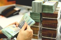Ngân hàng Nhà nước kiểm tra đột xuất việc chấp hành chính sách tiền tệ ngân hàng