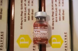 Mua thêm 10 loại vaccine để tiêm chủng mở rộng